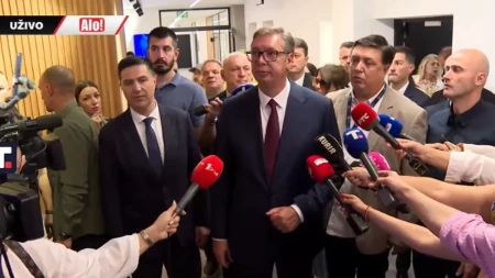 "Ovo je ono što nas spašava u budućnosti" Vučić obilazi radove na Naučno-tehnološkom parku (VIDEO)