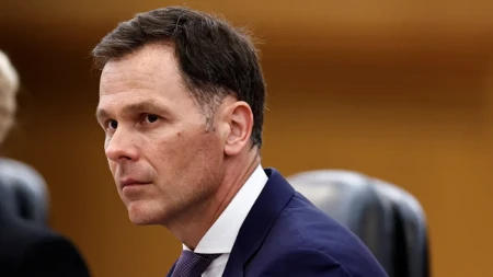 Večeras u ponoć počinje prijava za 6.000 dinara: Ministar Mali pojasnio gde i kako se prijavljuje za novac