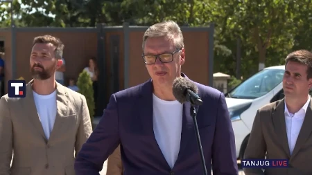 „Zapamtite, praviće vam turističke ture na Tompsonove koncerte!“ Vučić zagrmeo: Nikada me na to neće naterati!