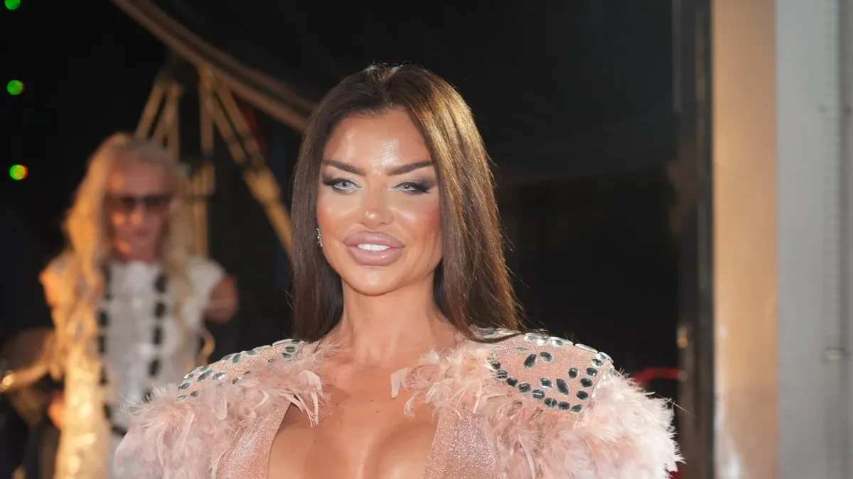 Sanja Grujić se izobličila operacijama, pa ušla u Elitu 10: Raskinula sa dečkom, jednom rečenicom zaprepastila sve! (FOTO)