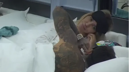 Aneli i Filip prvo veče u Eliti 10 završili zajedno u krevetu: Oduvala Janjuša nakon što joj priznao emocije