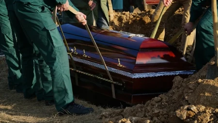 Nedopustiv greh prema pokojniku: Evo šta nikako ne smete da radite na sahrani 