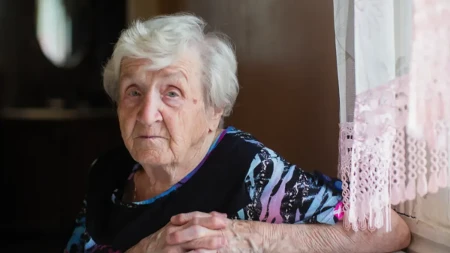 Srpkinje podelile najbizarnije savete koje su dobijale od svojih baka: "Bolje da te bije nego da narod priča da si ga napustila!"