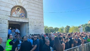 "Mladić sahranjen kako je porodica odlučila, država osigurala bezbednost"