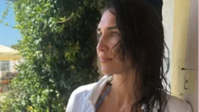 Jelisaveta se skinula u kupaći, silikonske grudi u prvom planu! Pokazala čime raspolaže