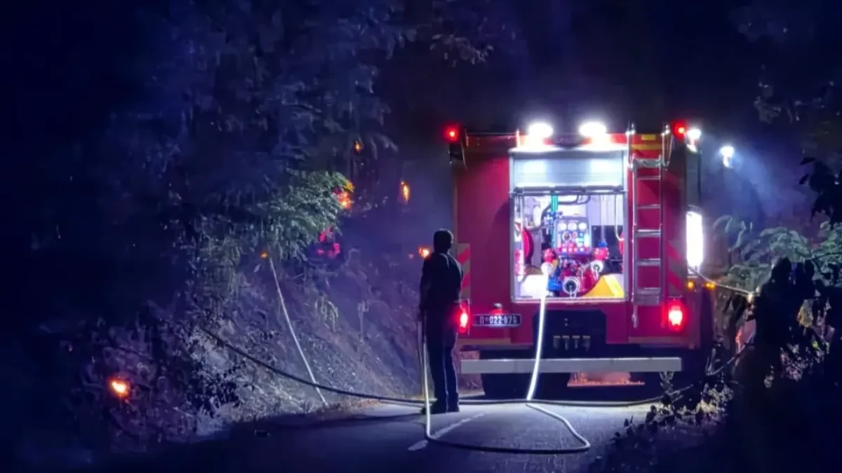 Dramatična situacija kod Konjica: Požar stigao do kuća 