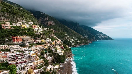Bajkovito italijansko selo je najsrećnije mesto u Evropi: Ima šarene kućice, prelepu plažu i magičnu atmosferu