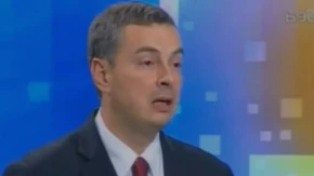 Blokader Šoškić udara na narod: Želi da ukine ili ograniči plate i penzije